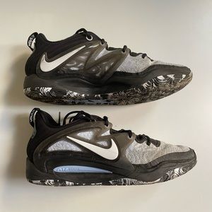 KD15 basketball shoes